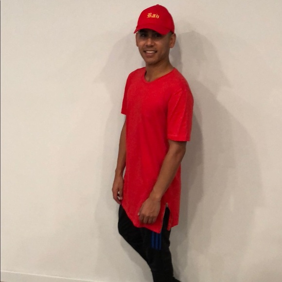 Zara Man Long Red T-Shirt with Side Zipper Detail - Picture 4 of 8